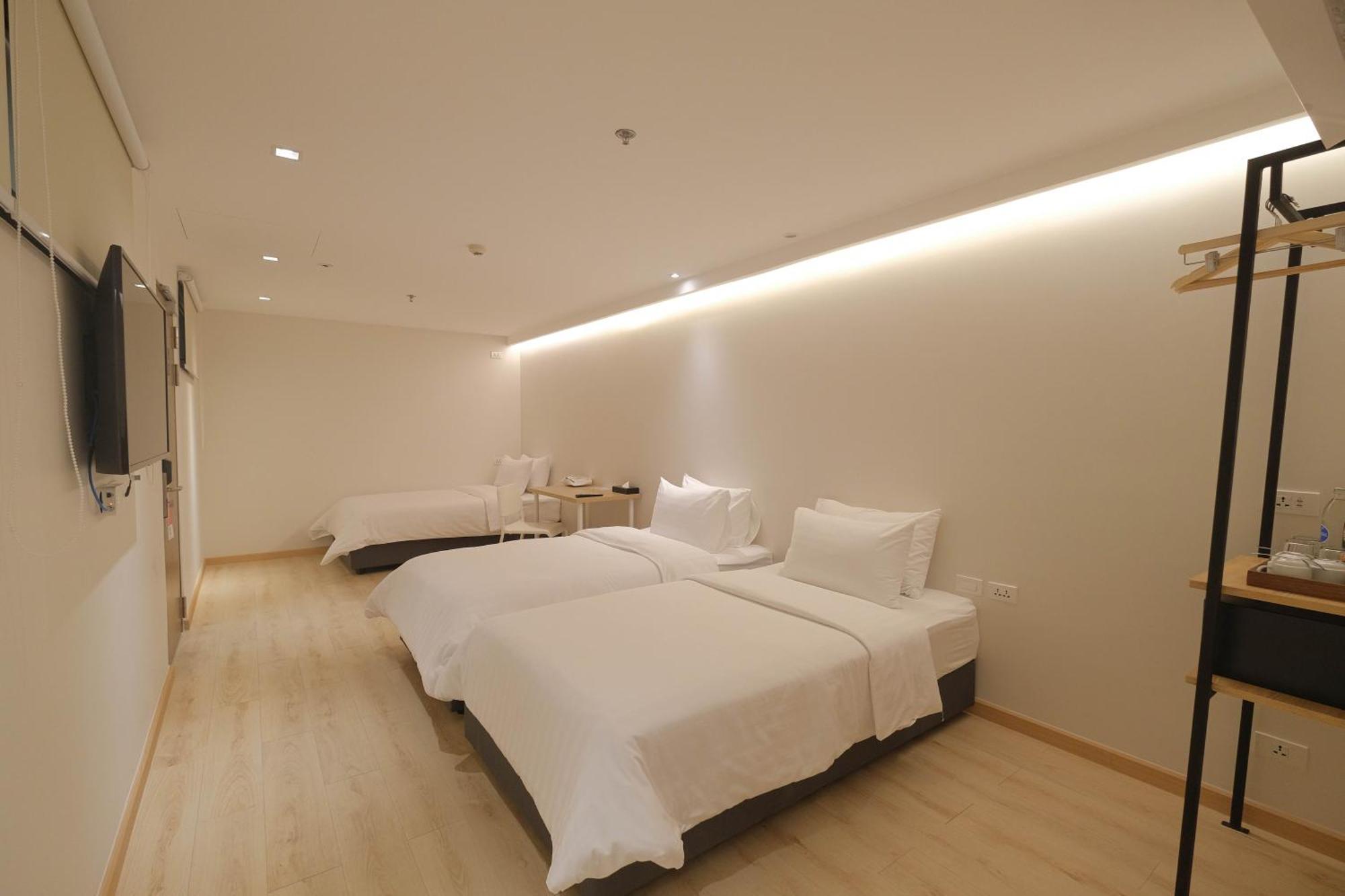 Simplestay Chatuchak, Surestay Collection By Best Western Bangkok Exteriör bild